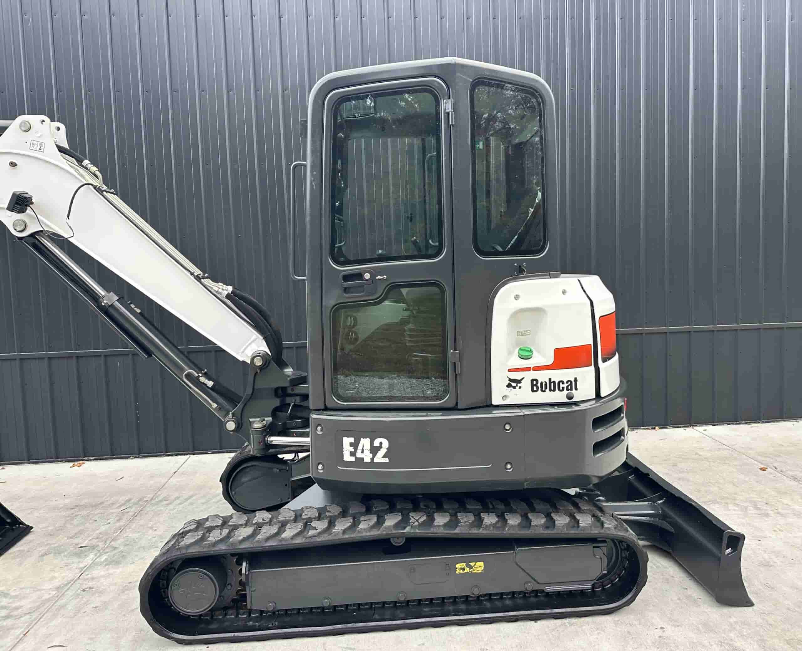 2015 BOBCAT E42
